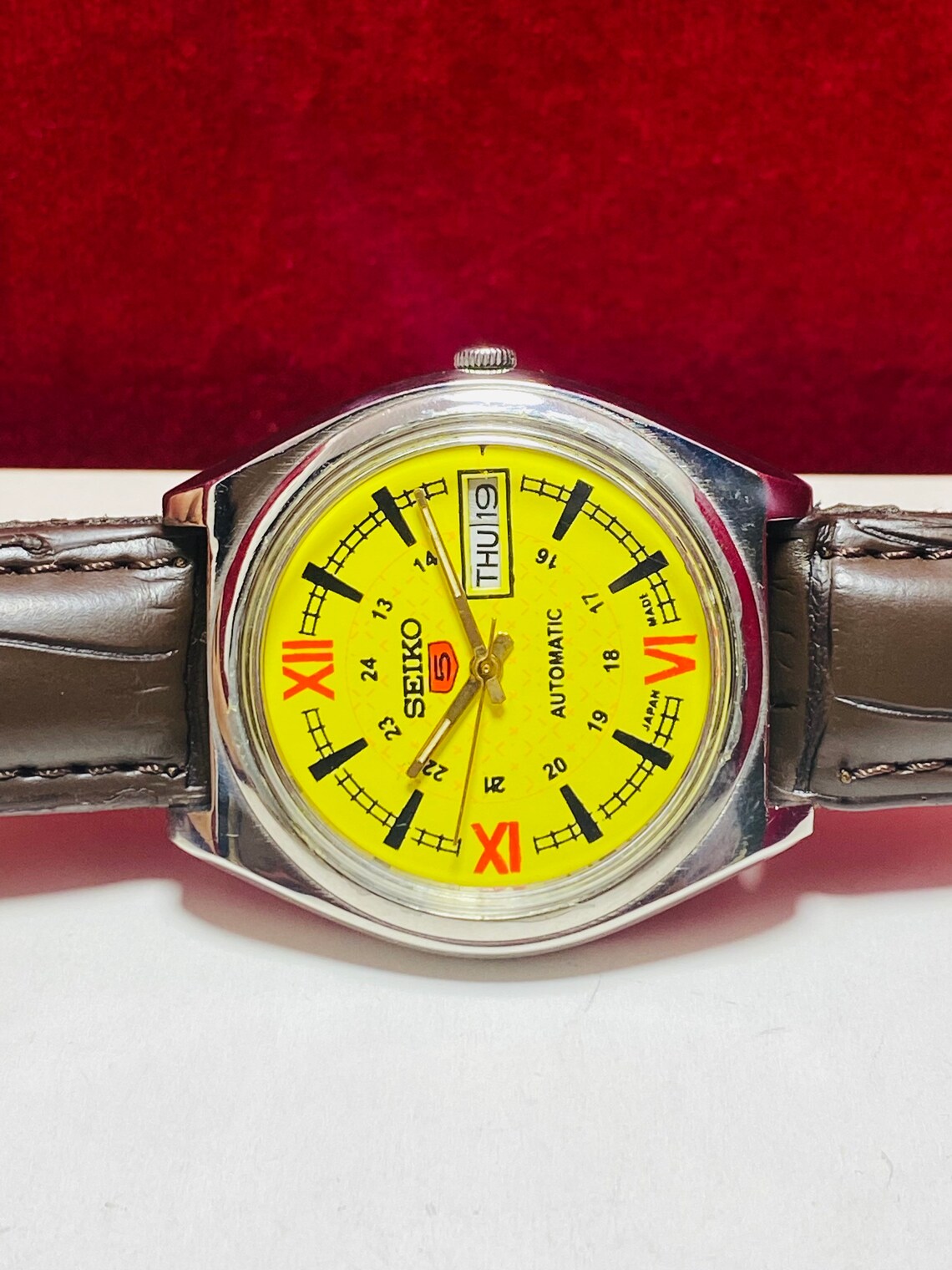 Vintage Seiko 5 Yellow Dial Automatic 21 Jewel Movement | Etsy