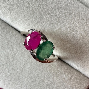 Natürlicher Rubin und Smaragd Ring - Handgemachter 925 Sterling Silber Dual Stein Geburtsstein Ring