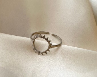 Silver Sun Run, Thin Silver Ring, Dainty Silver Ring, Sun, Adjustable Ring, Silver Stacking Ring, Minimalistic Ring, Minimalism, Unisex