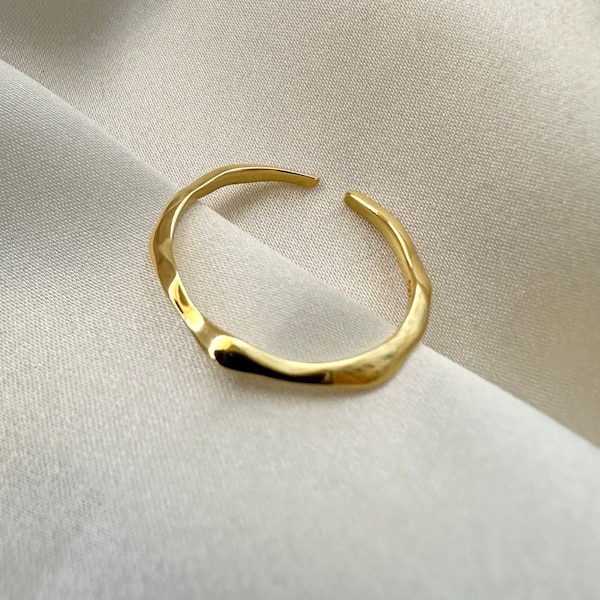 Minimalistischer Ring, Goldring, Minimalismus, Stapelbarer verstellbarer offener Ring, dünner Goldring, einfacher Goldring, Minimalistisch