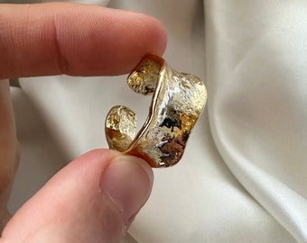 Gouden dikke ring, gouden gehamerde ring, stapelbare verstelbare open ring, statement ring, unisex, gouden stapelring, dikke gouden ring, ring