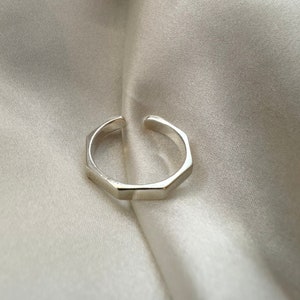 Minimum price top of silver ring