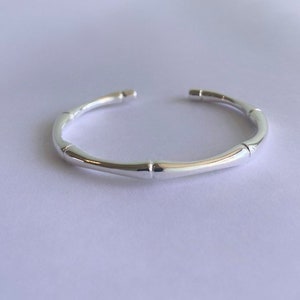 Thin Silver Bangle, Dainty Silver Bracelet, Silver Bangle, Adjustable Simple Bangle, Silver Bangle, Unisex, Adjustable Size, Minimalistic