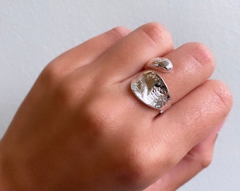 Anillo grueso de plata, anillo de apilamiento de doble capa, anillo de plata martillado, anillo grueso, anillo ajustable, martillado, unisex, anillo de declaración, anillo