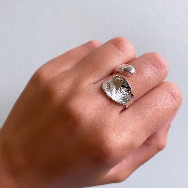 Anillo grueso de plata, anillo de apilamiento de doble capa, anillo de plata martillado, anillo grueso, anillo ajustable, martillado, unisex, anillo de declaración, anillo