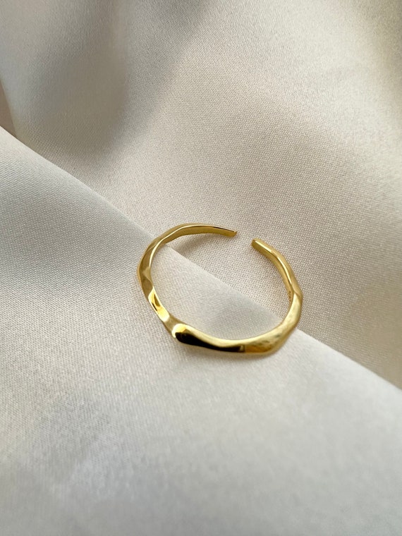 Diamond Cut Edgy Minimal Band Ring - Gold on 316 Steel - Shendell's Ladies  Rings