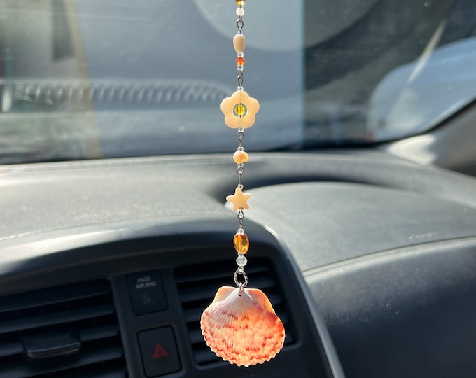 Calico Shell Car Charm / Beach Decor / Beach Jewelry / Car accessories / Rear view mirror / Hanging Decor / Purse charm / Boho Decor