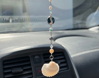 Shell Beach Car Charm – Boho Rearview Mirror Accessory – Seashell Beaded Car Decor – Coastal Aesthetic Ornament – Summer Gift for Her
