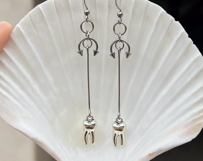 Spike Septum Tooth Drop Earrings / Grunge Jewelry / Drop Earrings