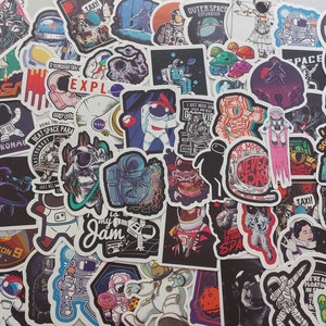 Sticker Sets Selbstklebende Sticker Weltraum Astronauten im Weltall  Space i need more Space 59Stück  Scrapbook Stück Freizeit Beschäftigung