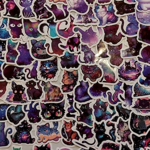 Stickerbomb Kleine Katzen Lila Space  Sternenbilder Fantasy Mood 100 Stück Futuristische Sticker Katzen Sterne Lila Pink Süße Deko