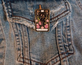 Pin Black Cat Tarot Card the black Cat with flowers roses red pink Cute pin cat lover witch cat hard enamel pin Black Tarot Cat