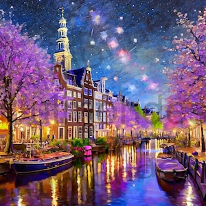 Könnte beinhalten: Ein Gemälde eines Kanals in einer Stadt mit Gebäuden auf beiden Seiten. Der Kanal ist von Bäumen mit rosa Blüten gesäumt. Der Himmel ist dunkelblau mit weißen Sternen und Lichtstreifen. Es befinden sich Boote im Kanal.