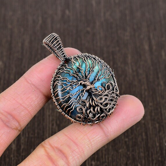 Ciondolo Fatto A Mano In Rame E Labradorite – Albero Della Vita Avvolto In Filo – Regalo Etnico