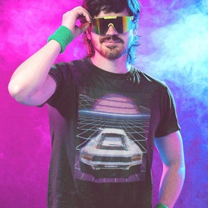 Synthwave Shirt, Vaporwave Shirt, Retro Vaporwave, 80s Aesthetic, Gift for Boyfriend, Aesthetic Clothing, Aesthetic Shirt, Retro Sunset