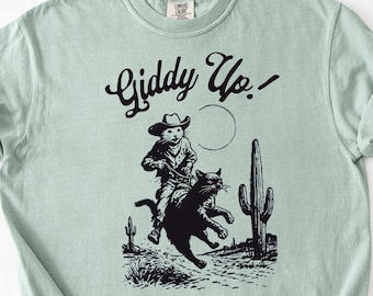 Funny Cowboy Cat T-Shirt, Retro Western Graphic Tee