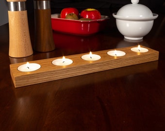 Handgemachter Kerzenhalter / Teelichthalter aus Eiche | Deko aus Eichenholz | Weihnachtliche Tischdeko