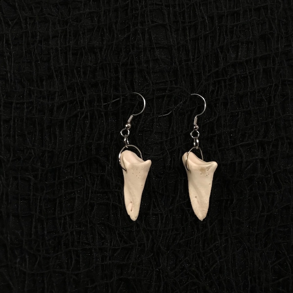 Bone Earrings / Real Animal Bones / Vulture Culture Jewelry / Oddities and Curiosities / Strange and Unusual / Goblincore / Unique Gift