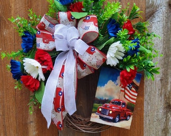 Red truck Wreath, Patriotic Decor, Front door wreath, Modern Farmhouse, Mudroom Decor,4th of July Wreath,Farmhouse Wreath, Vintage Truck,