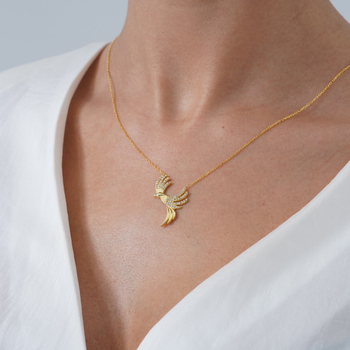 Dainty bird necklace Clearance
