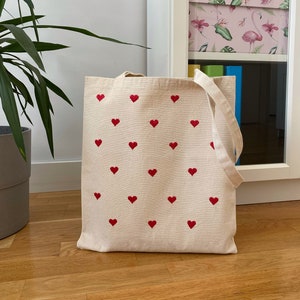 Heart Embroidered Tote Bag, Gift for Girlfriend, Cute Reusable School Tote Bag, Aesthetic Tote Bag, Retro Shoulder Bag