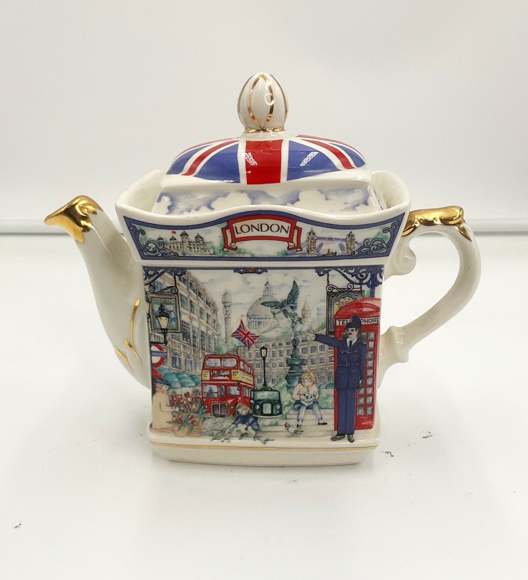 Piccadilly Teapot, James Sadler, Best of British Etsy