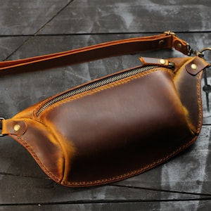 Leather Belt Bag Engraved Brown Fanny Pack for Man Personalized Genuine Leather Cross Body Bag Unisex Leather Accessories Gift for Husband