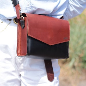 Leather Crossbody Bag: Personalized Women&#39;s Shoulder Bag Handmade Handbag
