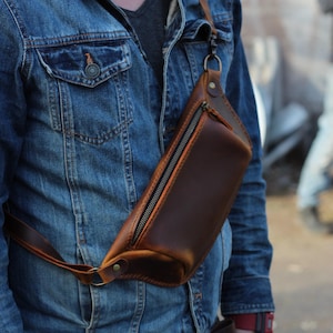 Leather Belt Bag Personalized Leather Fanny Pack for Men Brown Unisex Crossbody Bag for Everyday Use Slim Custom Color Travel Hip Purse
