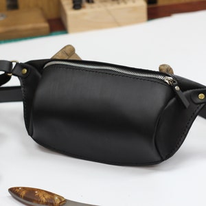 Leather fanny pack, fanny pack, belt bag, hip bag, bum bag, festival bag, clothing fanny pack, Leather Hip Bag, waist bag, fanny packs women image 2