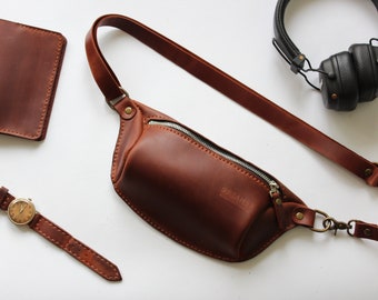 brown leather hip bag