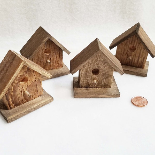 Small Weathered Barnboard Birdhouse, 1pc, WBH105