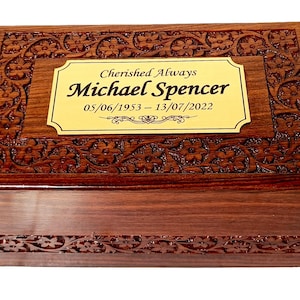 Personalisierte Palisander Urne mit goldener Plakette - Erwachsene Asche