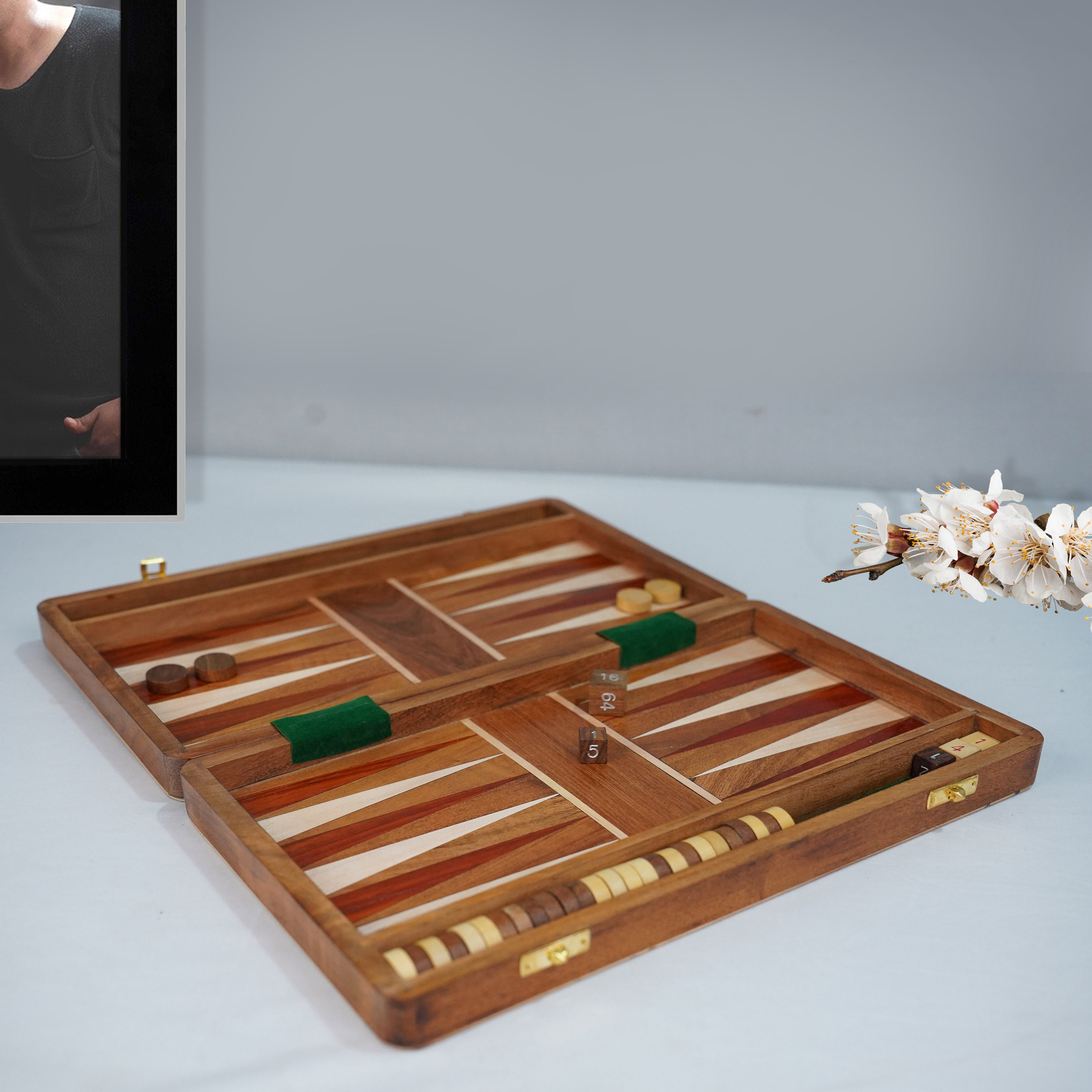Benutzerdefiniertes 40,6 Cm Backgammon-Set – Handgefertigtes Holzbrett Im Griechischen Tavli-Stil – Personalisierbar, Tragbar, Für Erwachsene