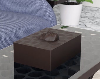 Jewelry Box with a Facetted top featuring a Low Poly Face. STL File for CNC carving.