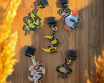 Kindle Charm: Gold Snake Dust Plug - Dark Academia Bookish Accessory