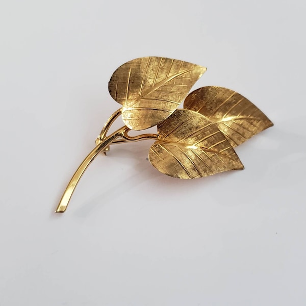 Vintage Leaf Brooch Leaves Pin Retro Collectible Pin Costume Jewelry Designer Hobe