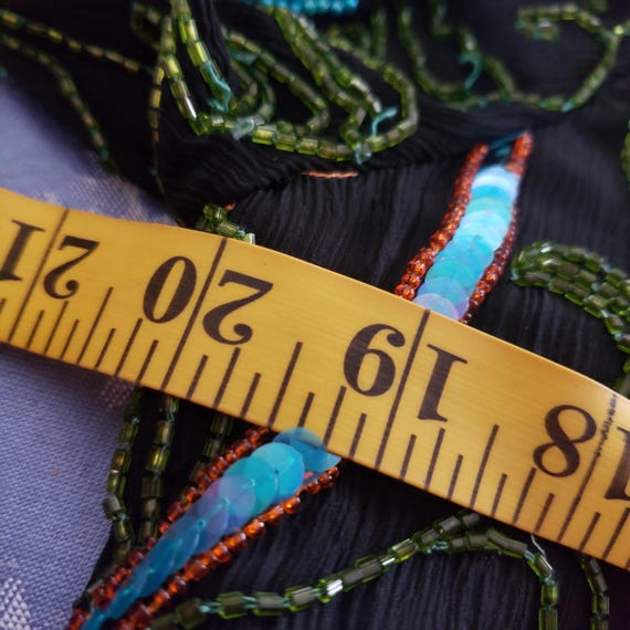 Vintage Jacket Sequin Flower Pattern Collectible … - image 8