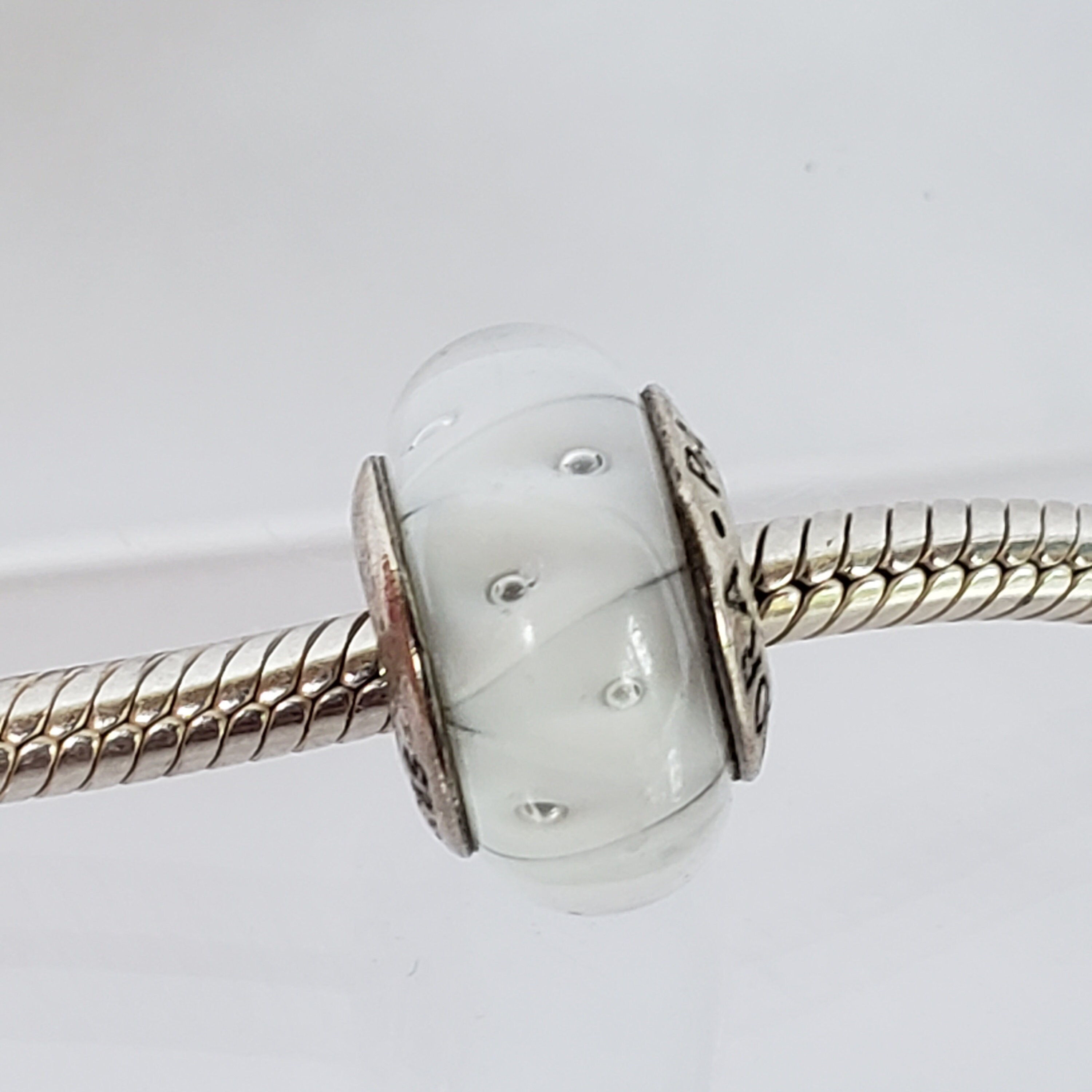 Pandora Charm Murano Glass White Captivating White Zig-zag