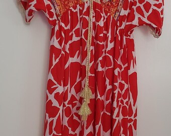 Dress Made In Italy Size Medium Designer Fashion Red White Gold Accent