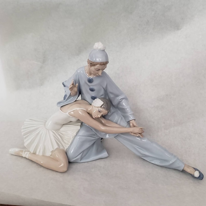 Lladro Figurine Closing Scene Ballerina Stunning Collectible Etsy