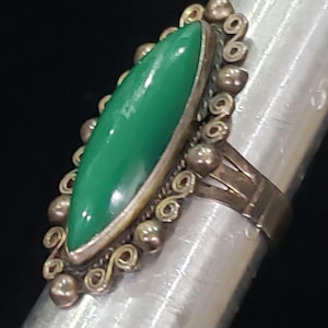 Ring Green Stone 925 Rare Unique Collectible Sterling Silver