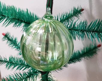 Ornament Blown Glass Christmas Collectible Green