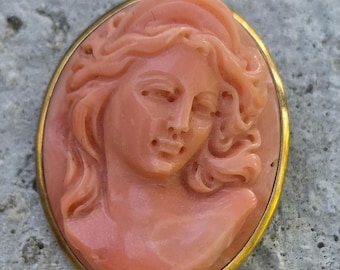 Pendant Coral Cameo 18kt Carved Rare Early Antique Collectible Estate Jewelry Yellow Gold 18K