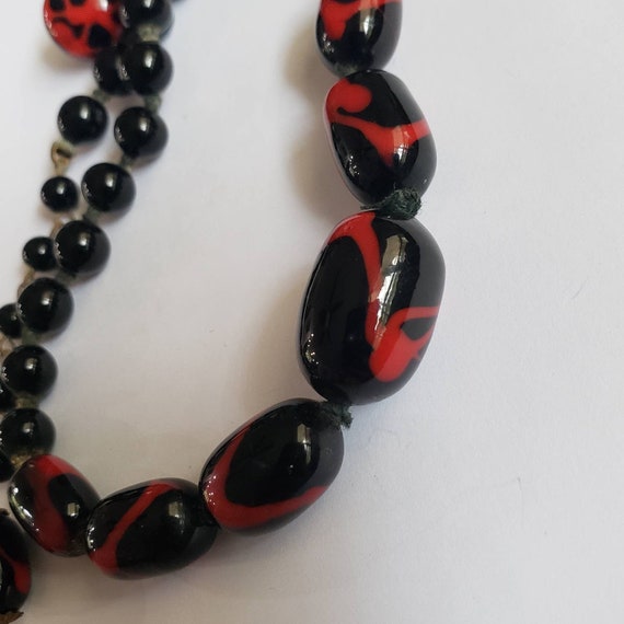 Vintage Necklace Art Glass Bead Black Red Swirl P… - image 6