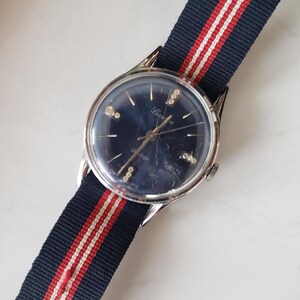 Lucerne Vintage Watch - Etsy display picture 1