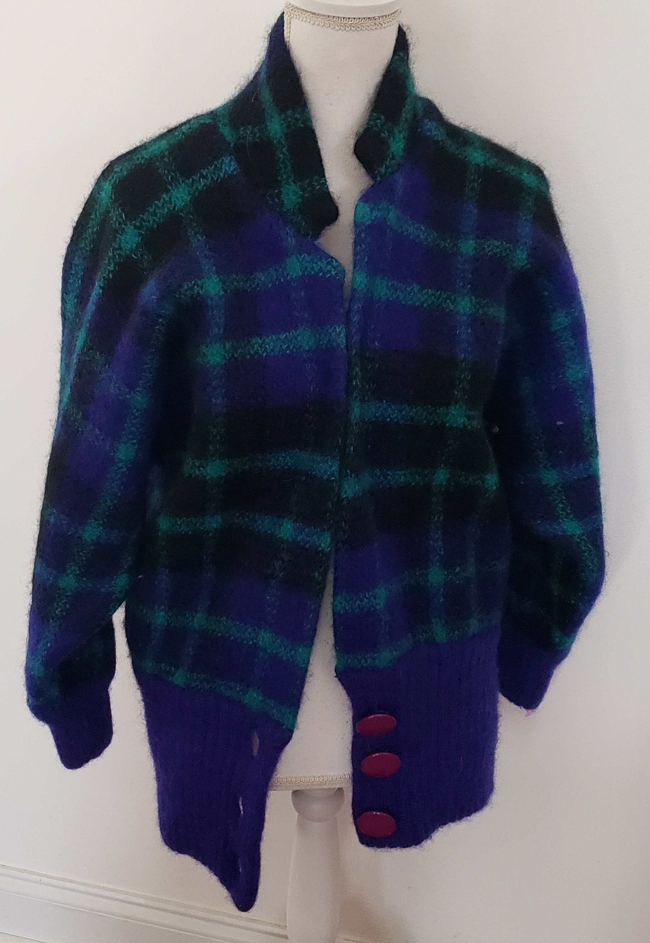 Sweater IB Diffusion Cardigan Retro Collectible Size Small Sweater IB Diffusion Cardigan Retro Collectible Size Small