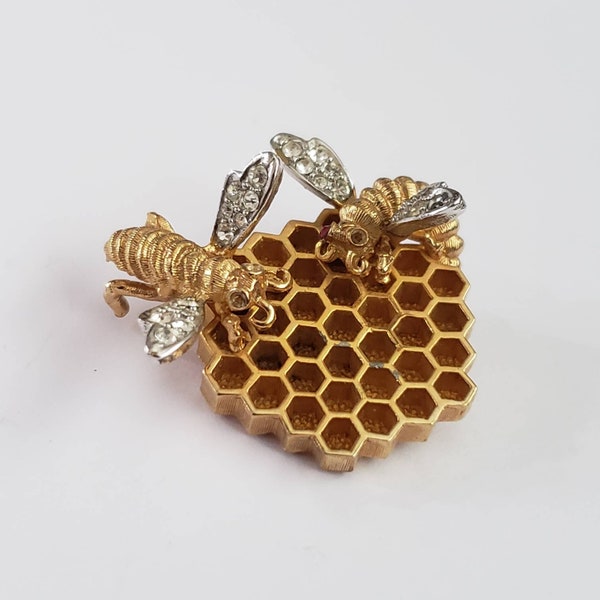 Boucher Bee Brooch Rare Retro Collectible Pin Costume Jewelry