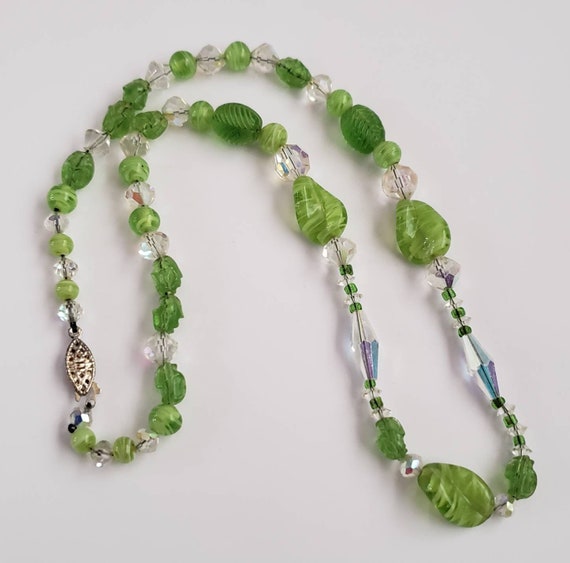 Necklace Green Collectible Unique Beads