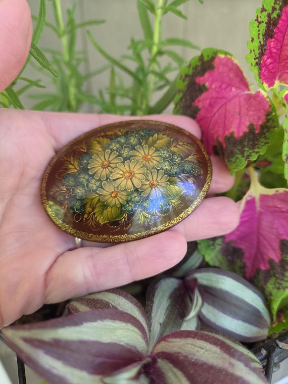 Daisy Brooch Flower Bouquet Retro Collectible Pin Handpainted View 5